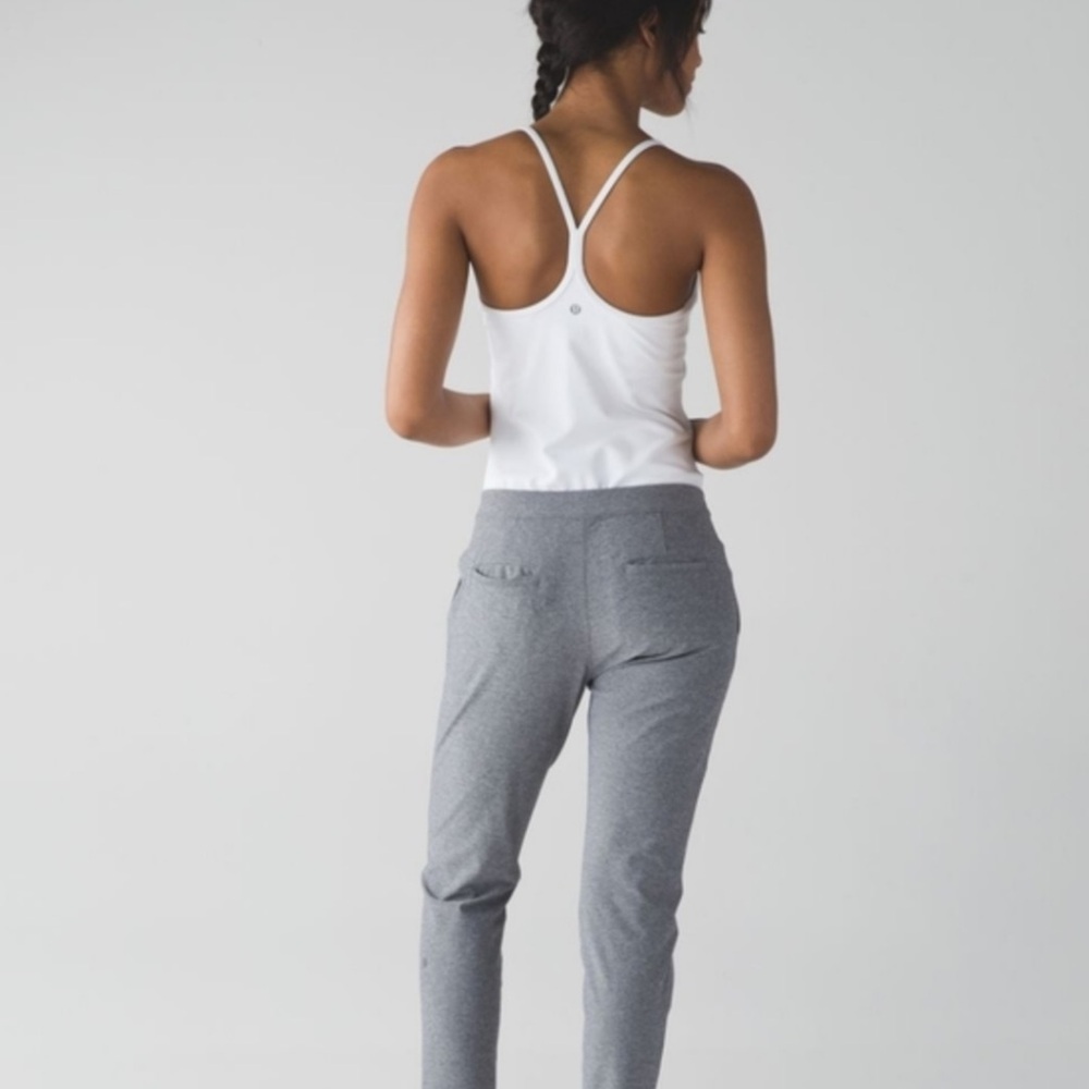 LULULEMON Jet Crop Luon
Heathered Slate